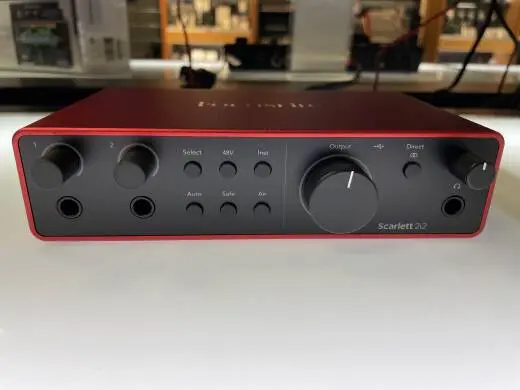 Focusrite - SCARLETT2I2MK4