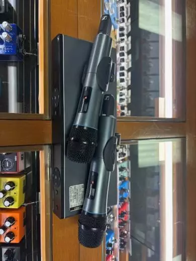 Sennheiser - XSW 1-825 DUAL