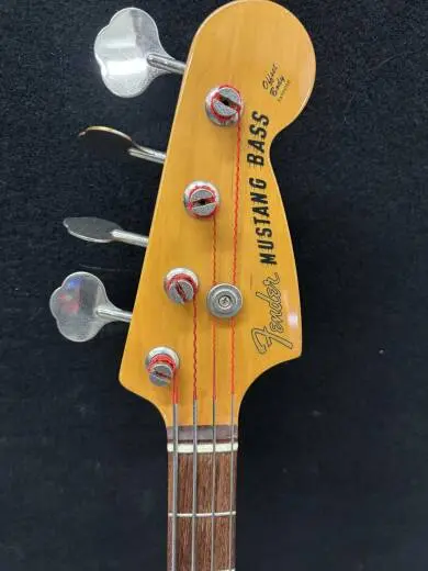 Fender Mustang Bass MIJ '02 2