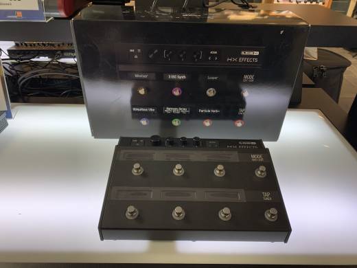 Line 6 HX Effects Multi Effects Unit | Long & McQuade