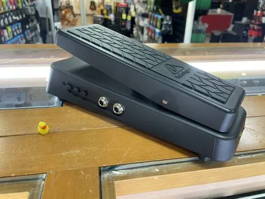 Behringer - HB01 2