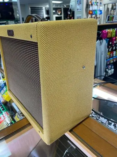 Fender - 021-3205-700 2