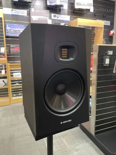 ADAM Audio - AD-T8V