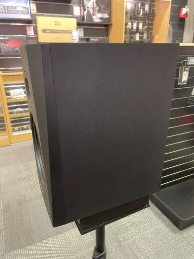 ADAM Audio - AD-T8V 2
