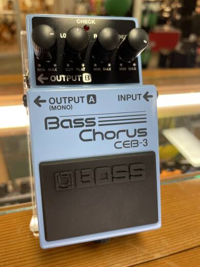 BOSS Bass Chorus | Long & McQuade