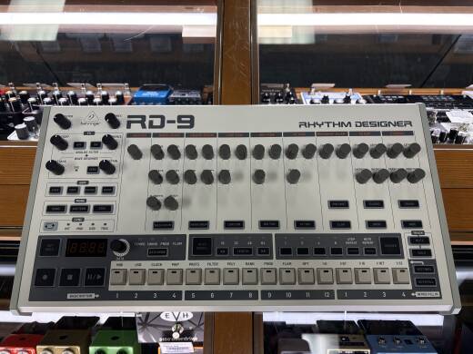 Behringer - RD-9