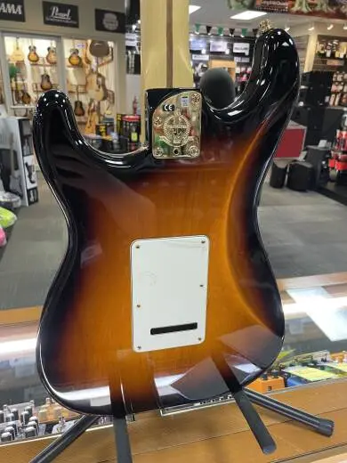 Fender - 17-0182-703 2
