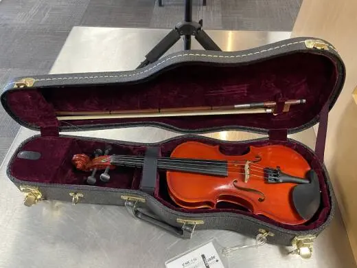 1/4 Size unbranded violin 2