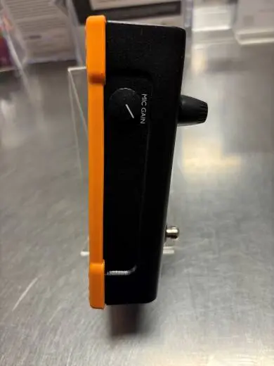 TC-Helicon - VOICETONE E1 2