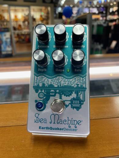 EarthQuaker Devices Sea Machine V3 Mega Chorus | Long & McQuade