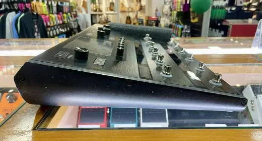 Line 6 - HELIX 2