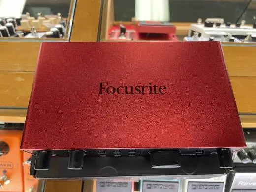 Focusrite - SCARLETT2I2MK4 2