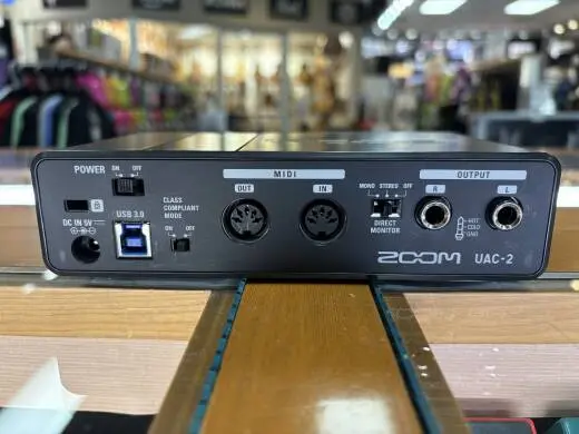 Zoom - UAC-2 2