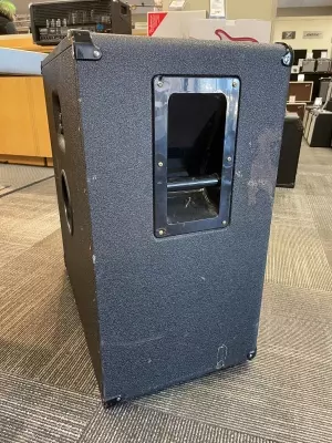 Marshall Bass Cab 2