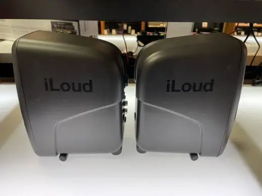 IK Multimedia - ILOUD MICRO 2