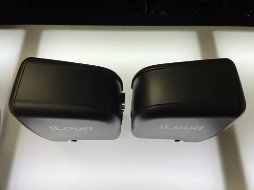 IK Multimedia - ILOUD MICRO 2