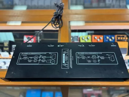 Yorkville Sterep 1/2 Way Processor 1/4 2