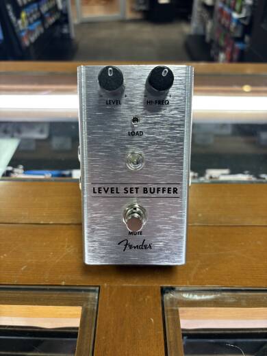 Fender Level Set Buffer Pedal | Long & McQuade