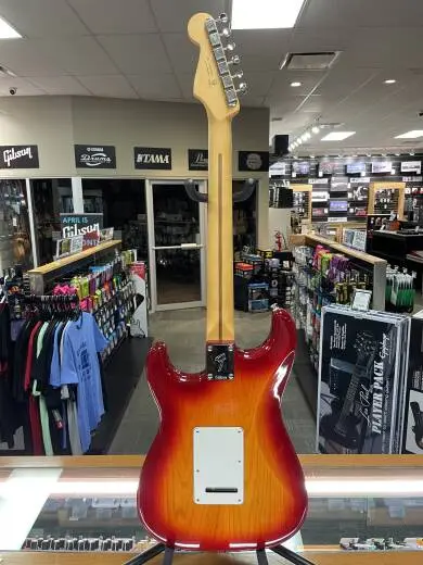 Fender - 014-0512-531 2