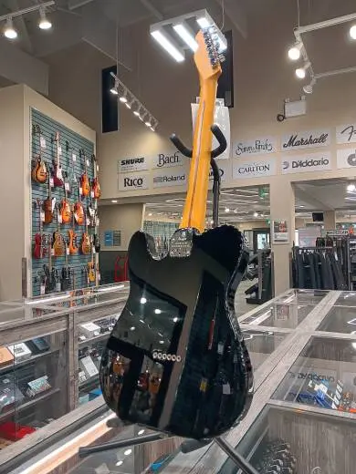 Fender - American Professional II Telecaster, Maple Fingerboard - Black 2