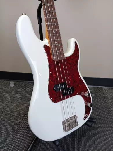 Squier - Classic Vibe '60s Precision Bass - Olympic White 2