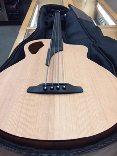 FURCH BC61-CM4 FRETLESS