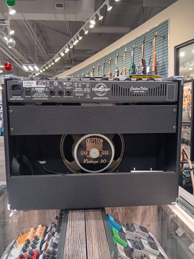 Store Special Product - Traynor - YCV50B - Combo Amp