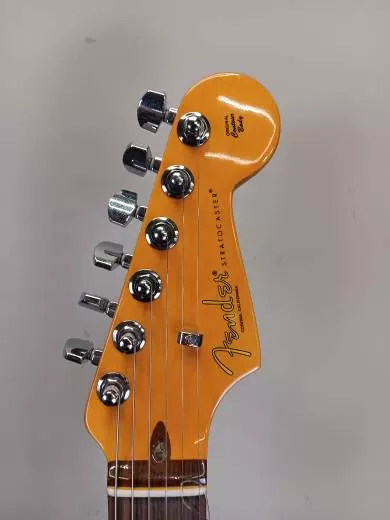 Fender - American Professional II Stratocaster, Rosewood Fingerboard - Olympic White 2