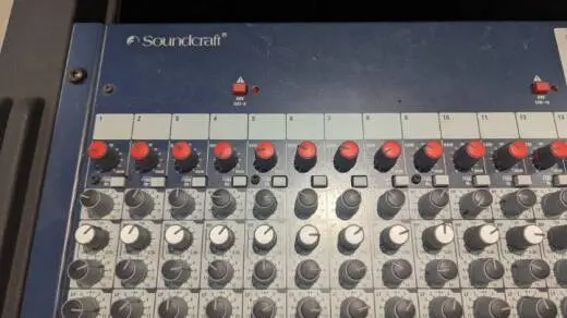 Soundcraft - FX16II 2