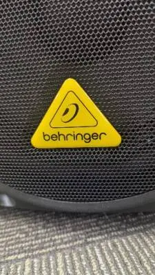 Behringer - B212D 2