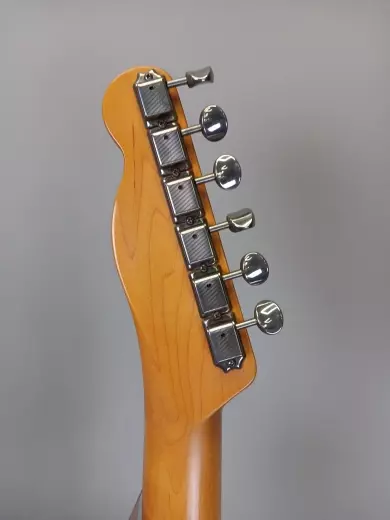 Fender - 60th Anniversary '52 Vintage Hot Rod Telecaster - Butterscotch Blonde 2