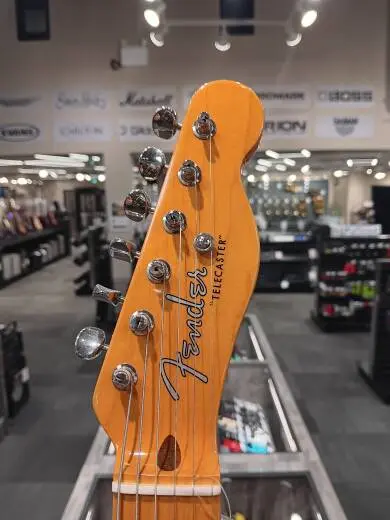 Fender - American Vintage II 1951 Telecaster, Maple Fingerboard - Butterscotch Blonde 2