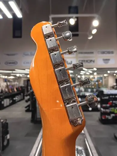 Fender - American Vintage II 1951 Telecaster, Maple Fingerboard - Butterscotch Blonde 2