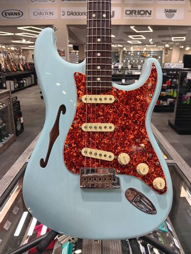 Store Special Product - Fender - American Professional II Stratocaster Thinline, Rosewood Fingerboard with Case - Transparent Daphne Blue