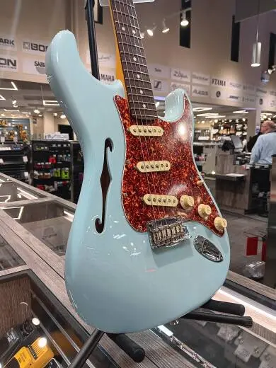 Fender - American Professional II Stratocaster Thinline, Rosewood Fingerboard with Case - Transparent Daphne Blue 2