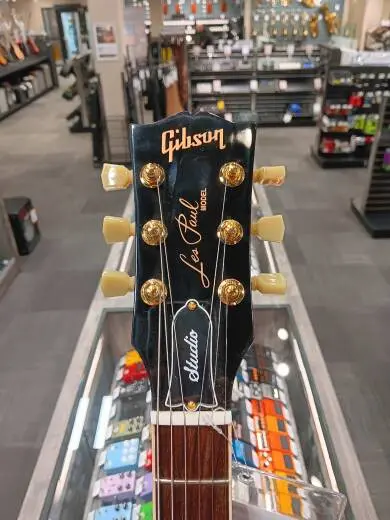 Gibson - Les Paul Studio Electric Guitar with Softshell Case - Wine Red 2