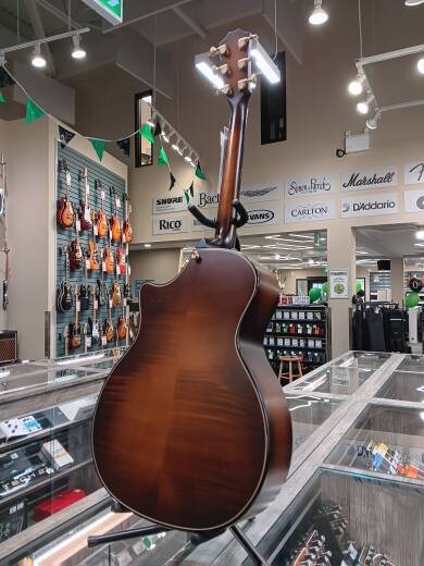 Store Special Product - Taylor Guitars - Builder\