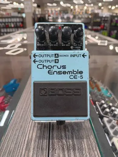 BOSS - CE-5 Chorus Ensemble