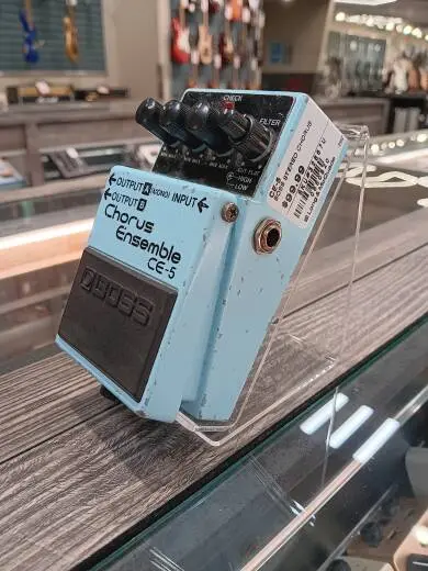 BOSS - CE-5 Chorus Ensemble 2