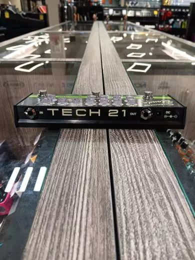 Tech 21 - Character Plus - Screaming Blonde 2