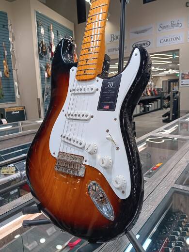 Store Special Product - Fender - 70th Anniversary American Vintage II 1954 Stratocaster, Maple Fingerboard with Case - 2-Color Sunburst