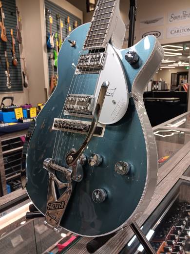 Store Special Product - Gretsch Guitars - G6134T-140 LTD 140th Double Platinum Penguin, Ebony Fingerboard - Two-Tone Stone Platinum/Pure Platinum