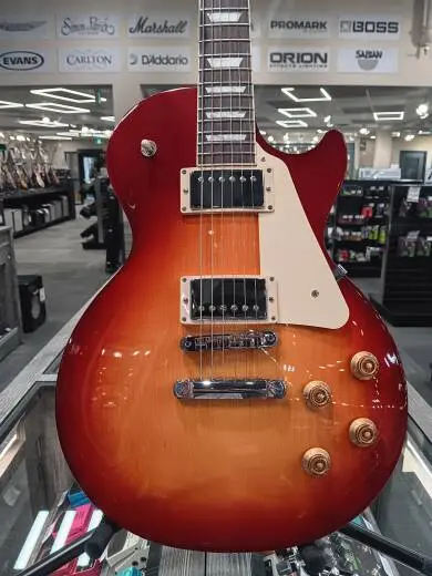 Gibson - Les Paul Studio Electric Guitar with Softshell Case - Heritage Cherry Sunburs 2