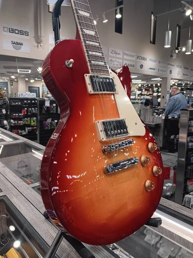 Store Special Product - Gibson - Les Paul Studio Electric Guitar with Softshell Case - Heritage Cherry Sunburs