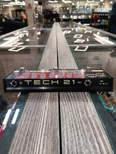 Tech 21 - Character Plus - Mop Top Liverpool 2