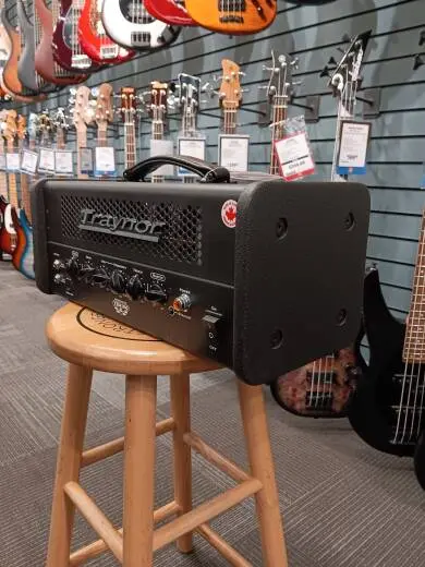 Traynor - YBA100 Bass Head 2