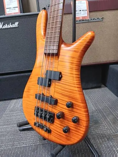 Warwick - Streamer Stage 1 Bass - Honey Violin Oil finish 2