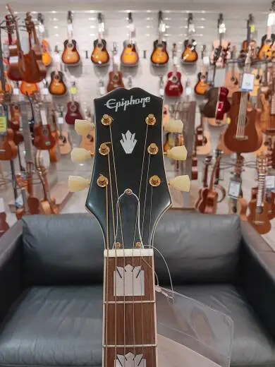 Epiphone - Inspired by Gibson Masterbilt J-200 - Aged Antique Natural 2