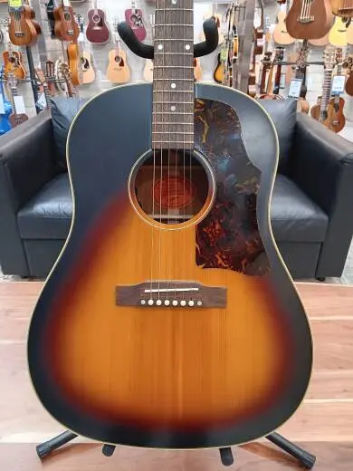 Epiphone - Inspired by Gibson J-45 - Aged Vintage Sunburst 2