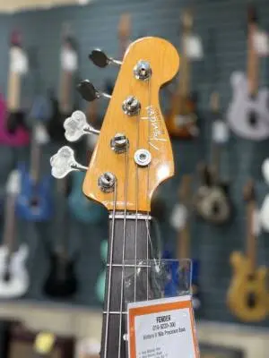 Fender - 014-9220-300 2
